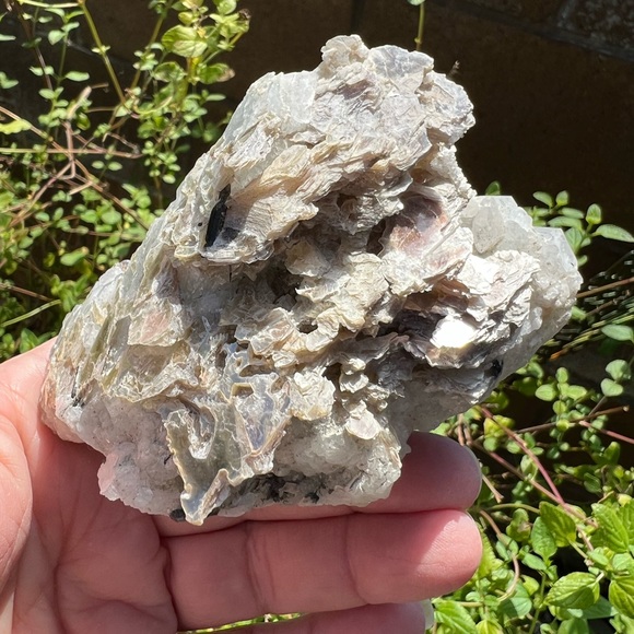 Silver Mica Lepidolite Yellow Gold Tint - Picture 5 of 7